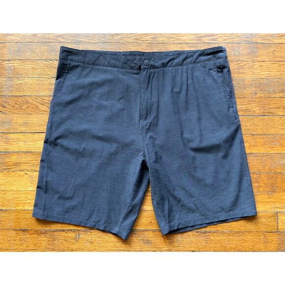 JOHNNIE-O Dark Grey Lightweight Golf Shorts sz 38 - Picture 1 of 12